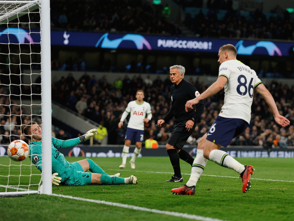 他的特点是 他的特点是